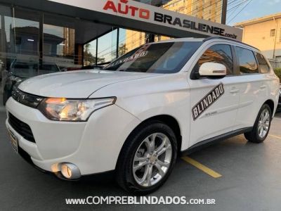 Outlander Branco 2015 - Mitsubishi - São Paulo cód.39708