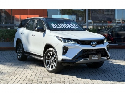 Hilux SW4 Branco 2024 - Toyota - Rio de Janeiro cód.39084