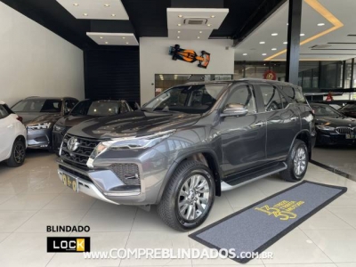 Hilux SW4 Cinza 2024 - Toyota - São Paulo cód.38290